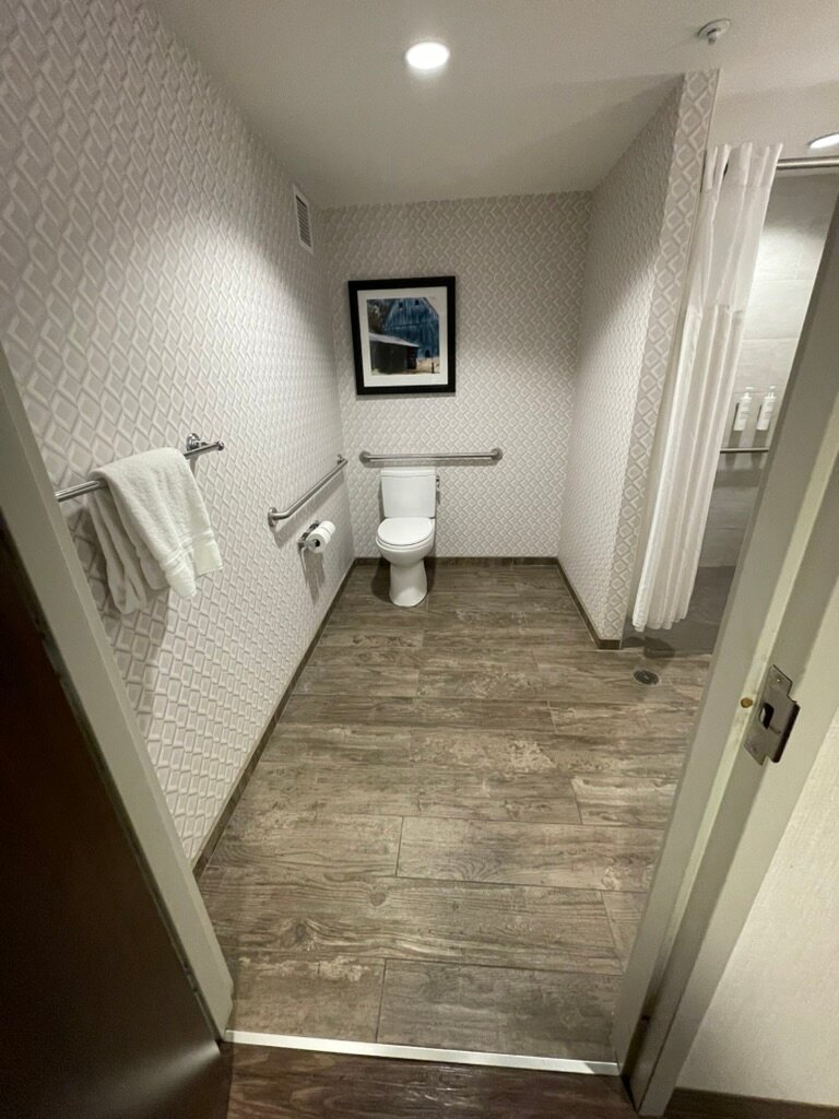 Hilton Garden Inn Burbank Los Angeles-浴室