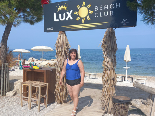 Lux Beach Club Peroj-Peroj必去景点