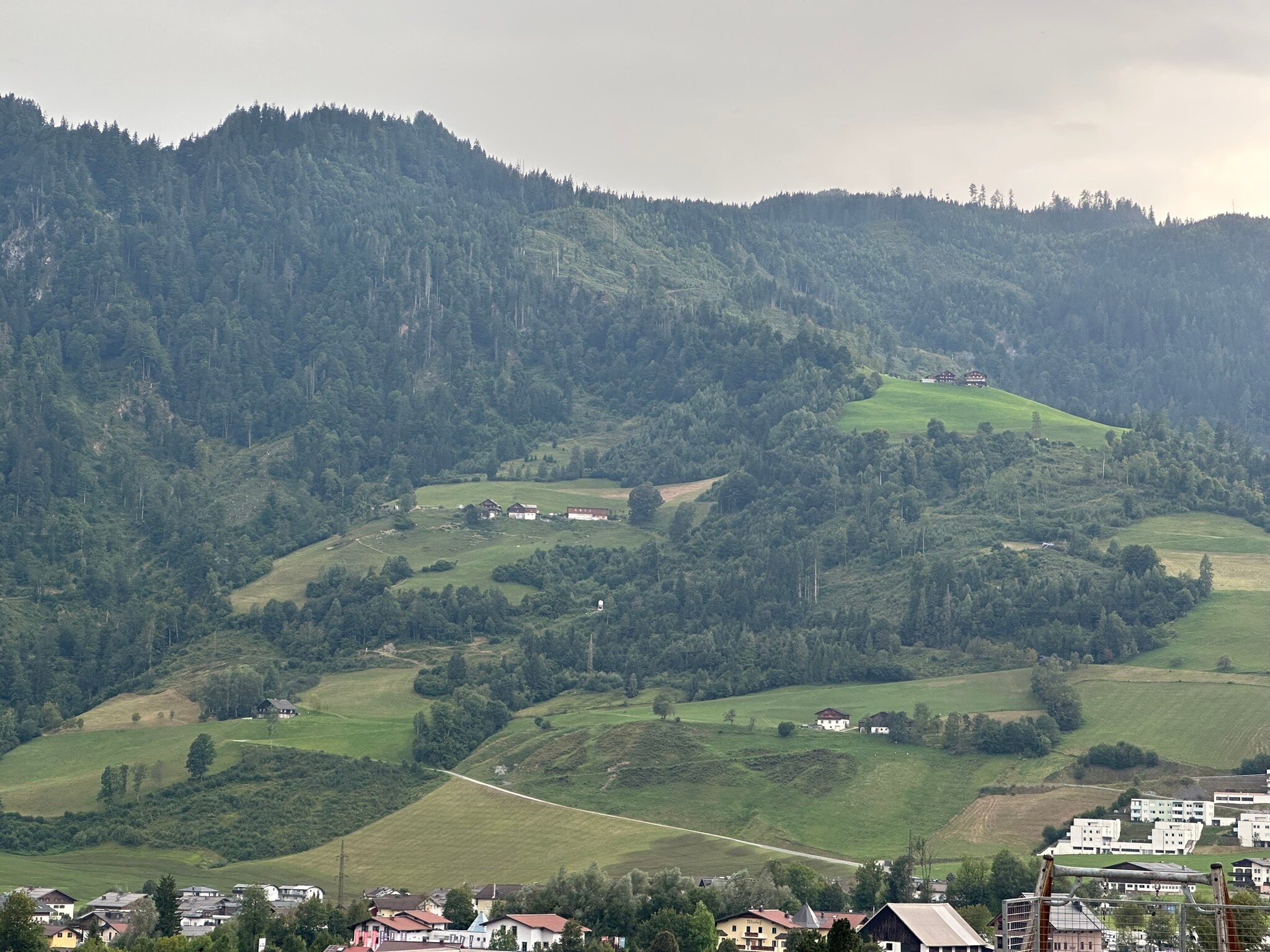 Alpenland St Johann-官方