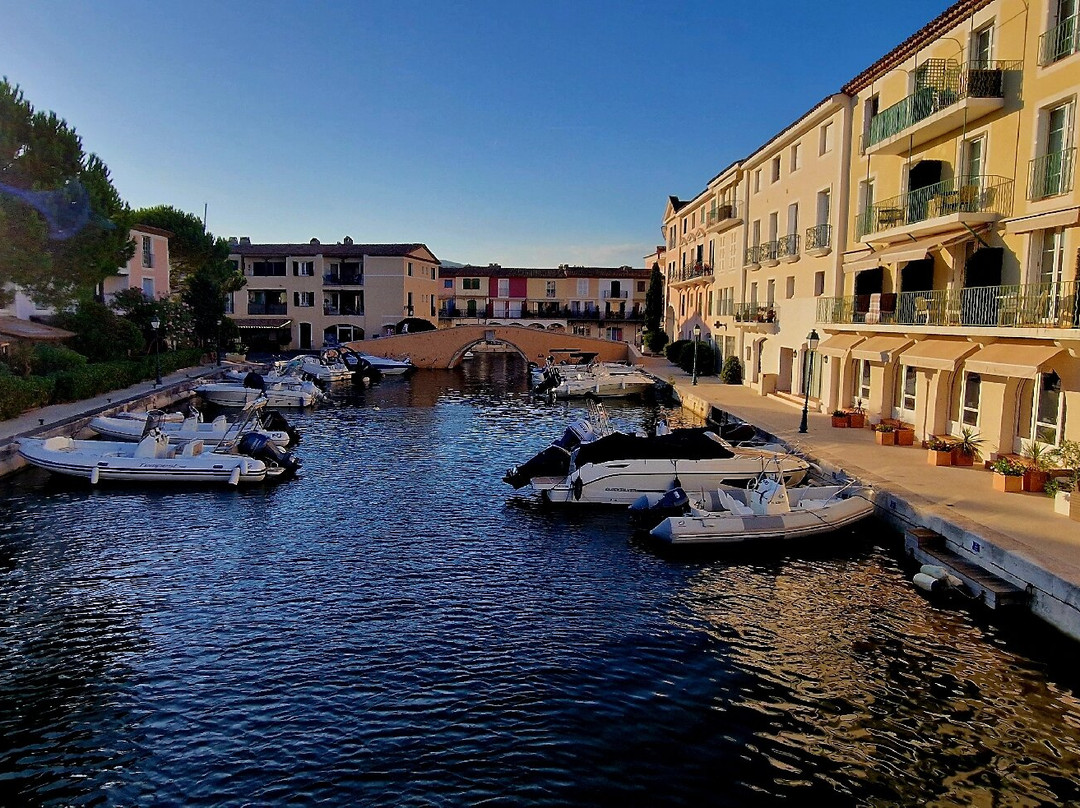 Le Suffren Hôtel主图