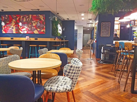 马德里阿尔卡拉旅行者之家酒店主图