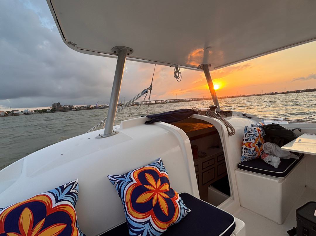 Sailaway Clear Lake Charters-克马必去景点