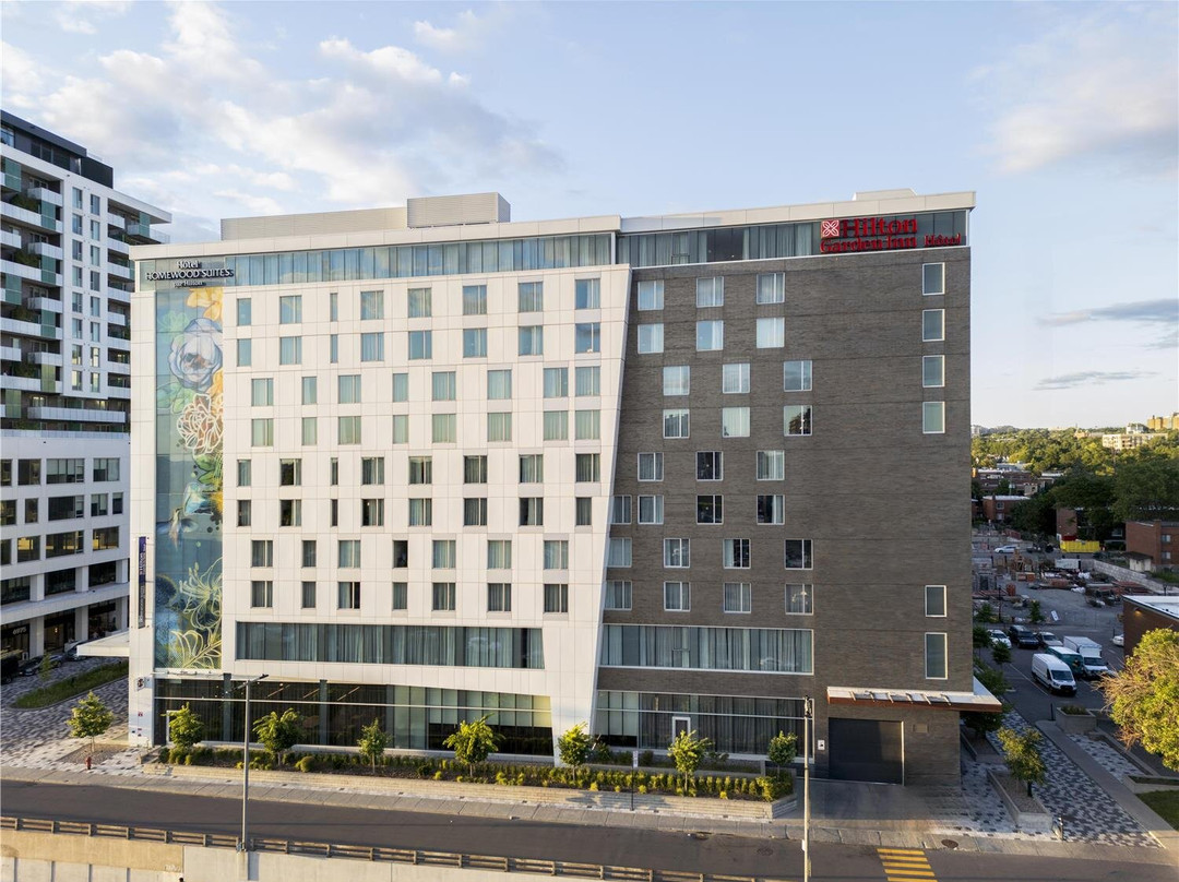 Cote Saint-Luc酒店住宿-Hilton Garden Inn Montreal Midtown