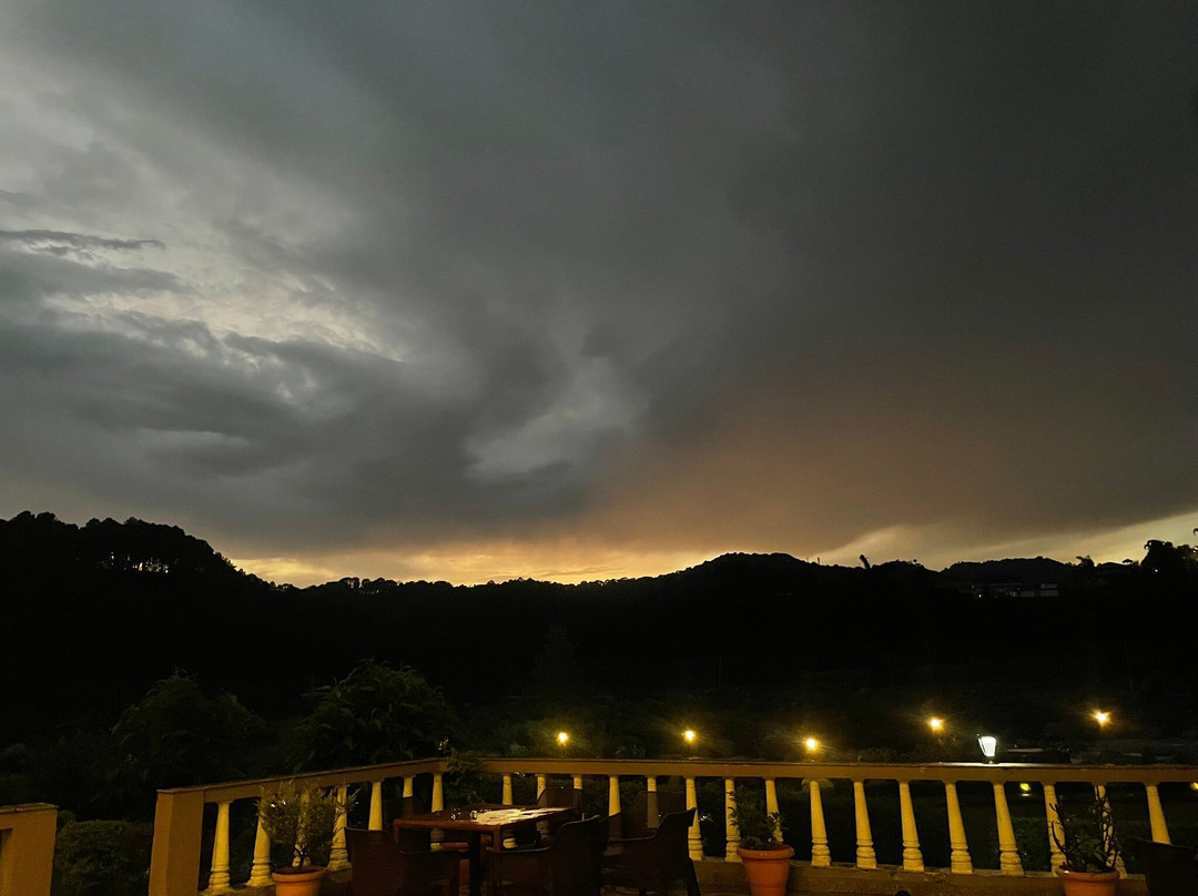 Neugal Riverfront Resort主图