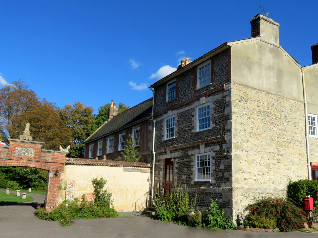 滚石庄园酒店主图