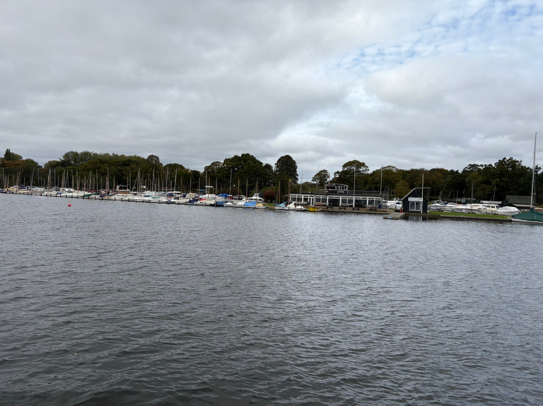 Broads Tours River Trips-罗克瑟姆必去景点