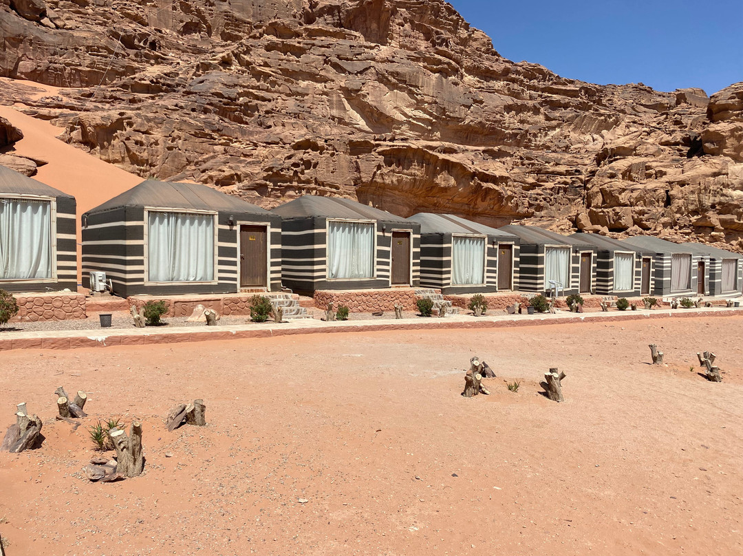 Wadi Rum-Bedouin Tents and Jeep Tours