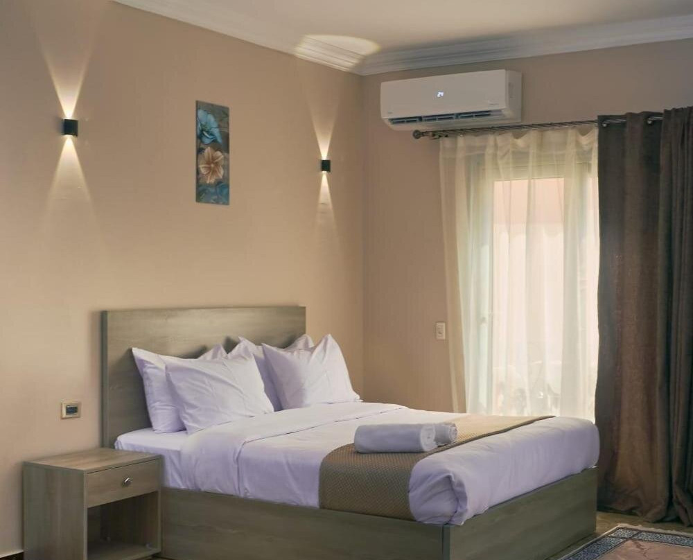 Roadhouse New Cairo Residence