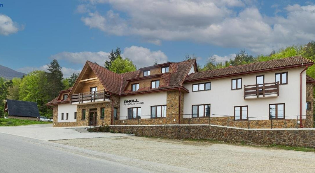 RHOLL Pension & Restaurant