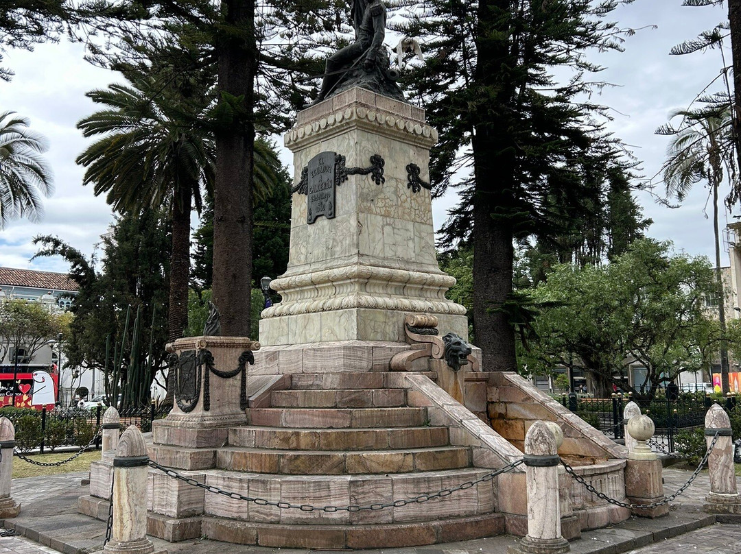 Plaza Abdon Calderon-昆卡必去景点