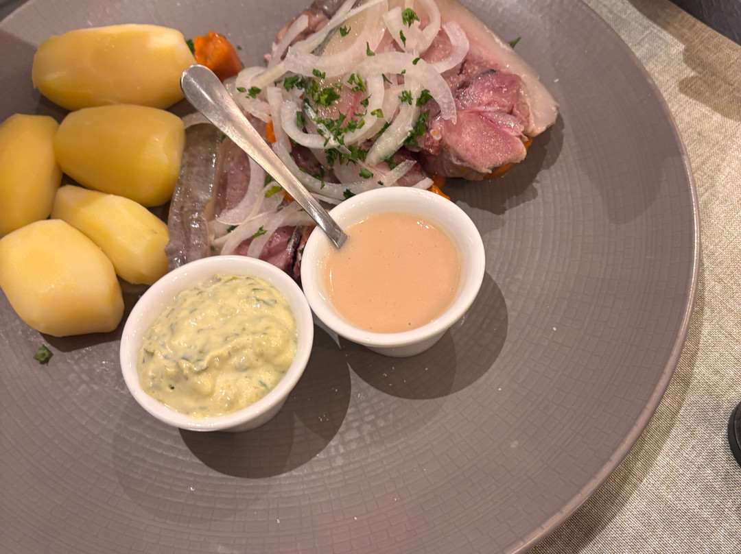 拉瑞雷尚斯酒店主图