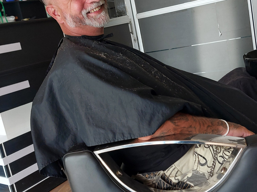 Salon Adora-埃勒必去景点