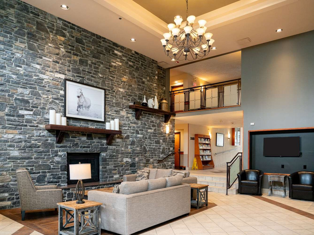 贝斯特韦斯特普拉斯波卡泰拉酒店