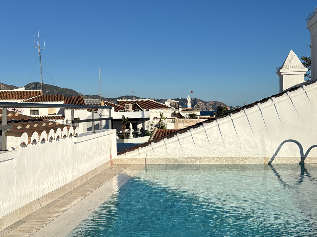 卡瓦纳广场酒店主图