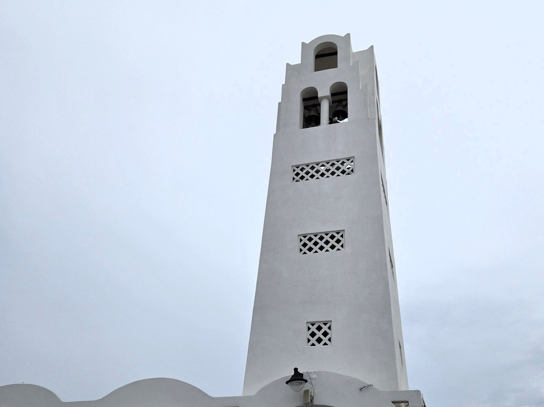 Ierós Mitropolitikós Naós Thiras-费拉必去景点