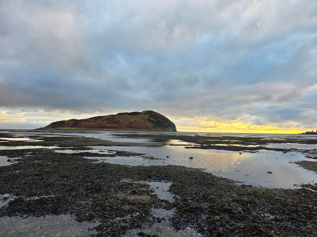 Davaar Island Cave Painting of the Crucifixion-Campbeltown必去景点