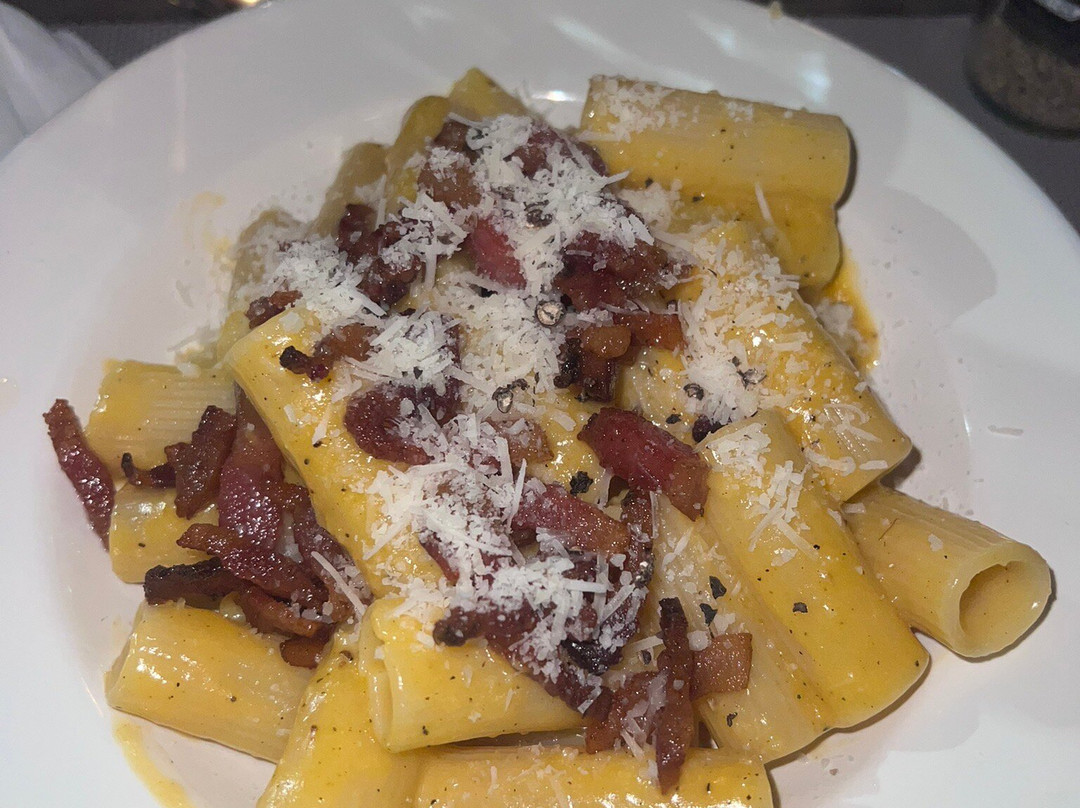 Ahoo'  Italian Restaurant