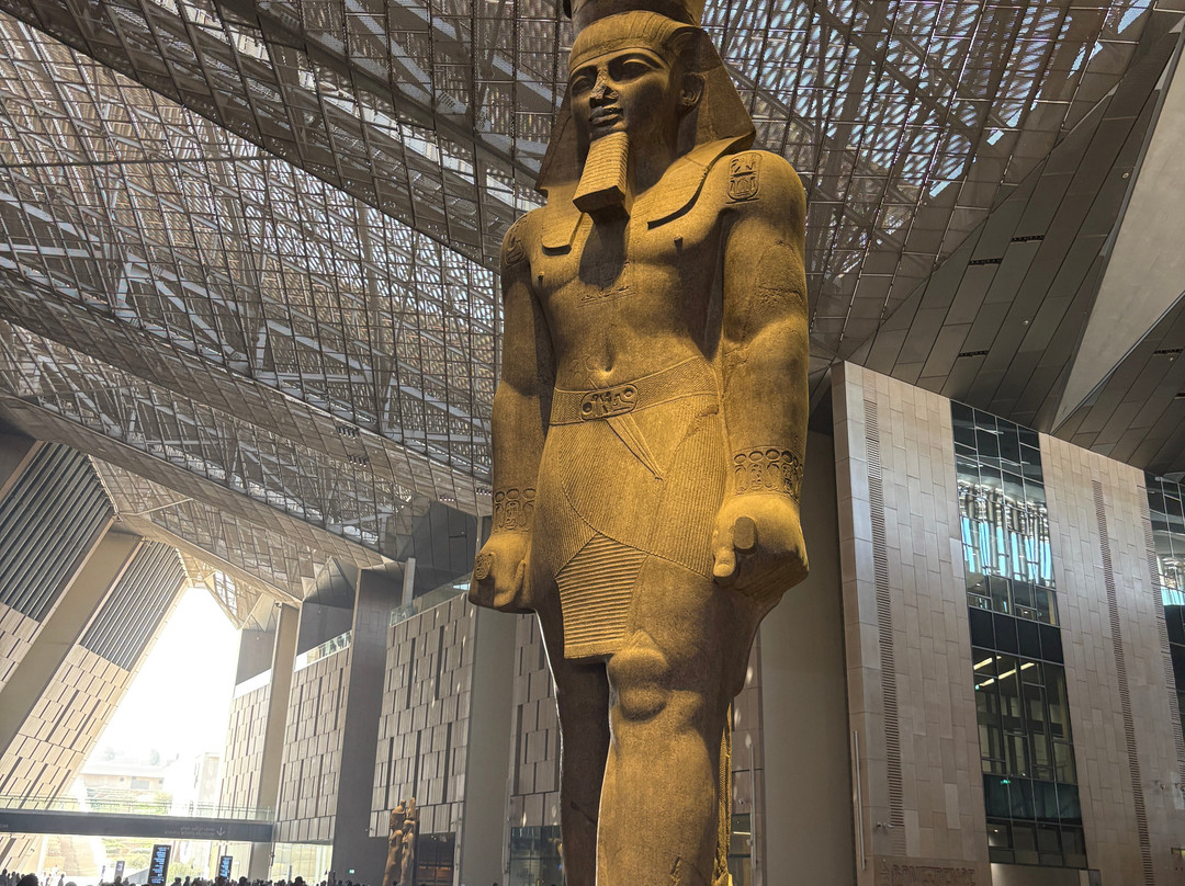 Amazing Cairo local guide - licensed Egyptologist specializing in tours, excursions and sightseeing around Cairo and surrounding areas-开罗必去景点