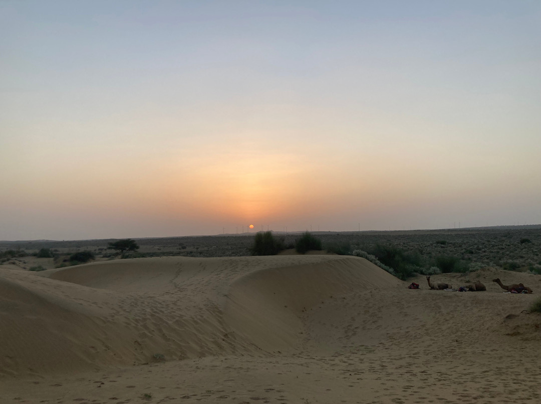 Crazy Camel Desert Camping-杰伊瑟尔梅尔必去景点