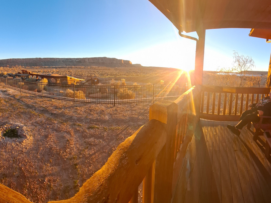 沙漠玫瑰船舱酒店主图