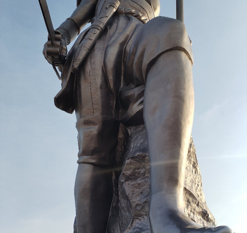 Monument Amazone-科多努必去景点