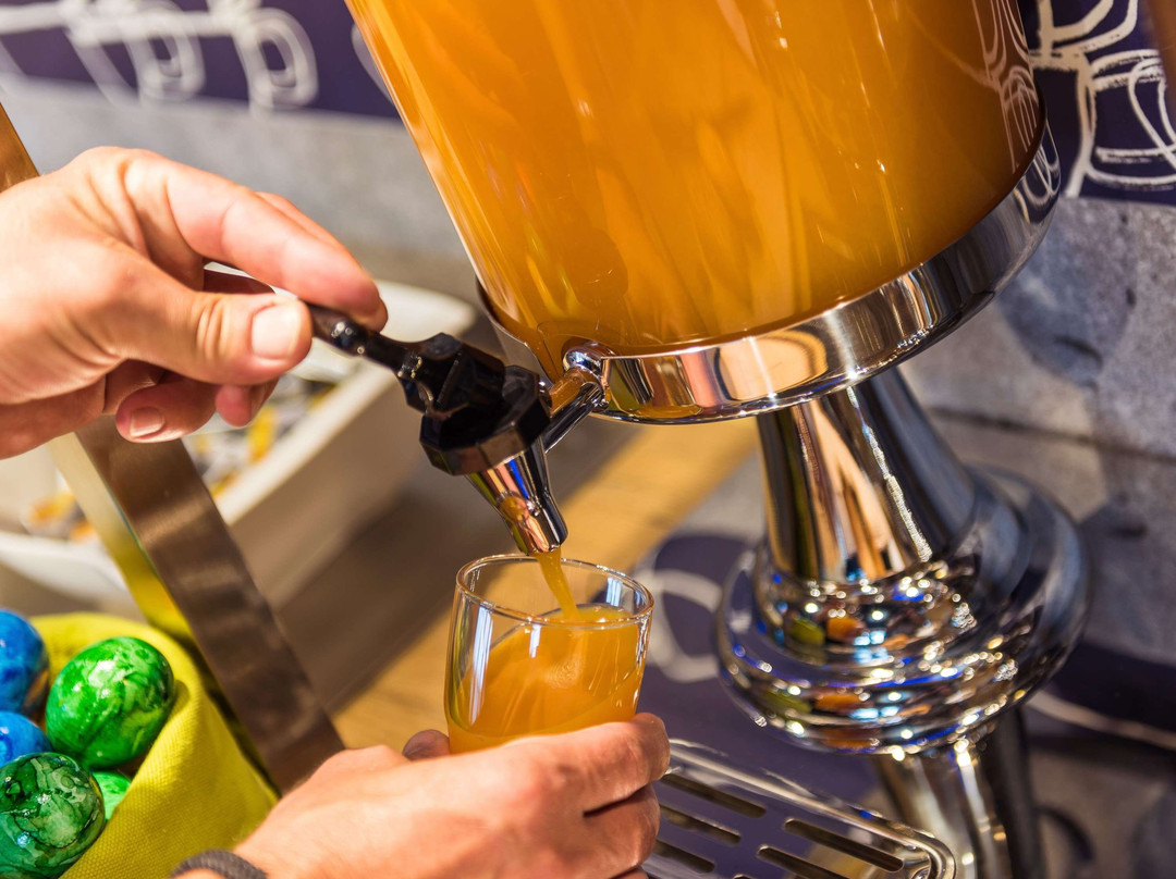 宜必思快捷科隆勒沃库森城市酒店主图