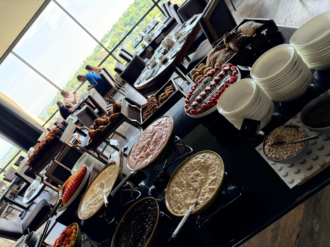 Southern Sun Hyde Park Sandton主图