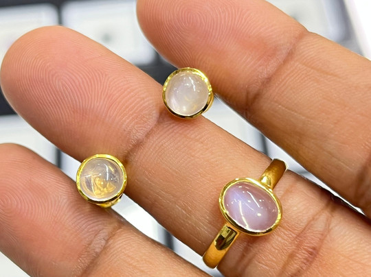 Gem Bank Gems & Jewellery-Aluthgama必去景点