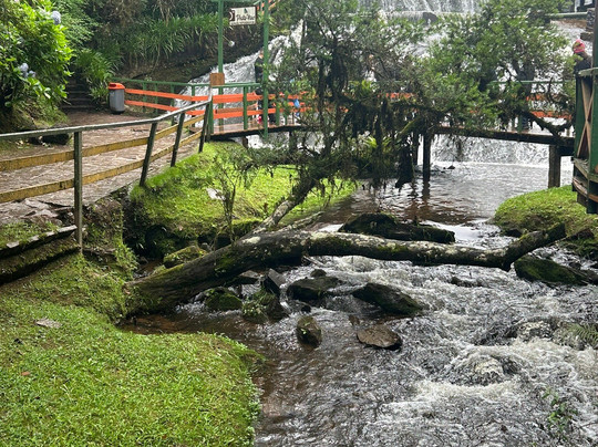 Ducha De Prata-坎普斯－杜若尔当必去景点