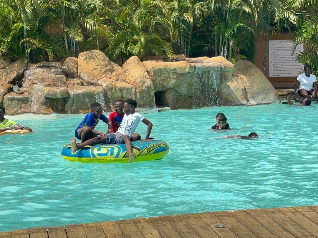 Aqua Safari Resort主图