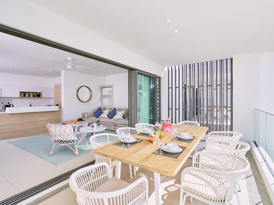 伯恩海岸典雅套房及顶层公寓酒店主图