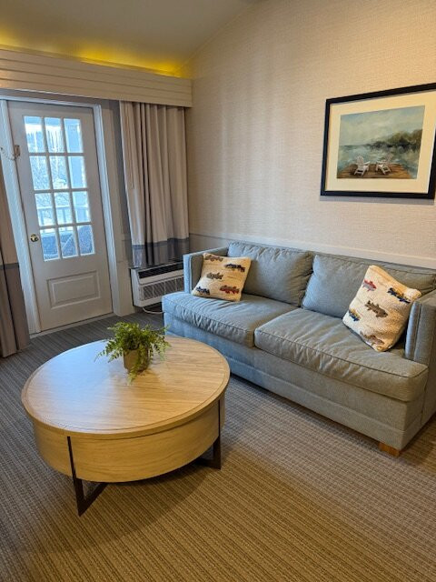 米尔瀑布彻奇兰丁酒店主图