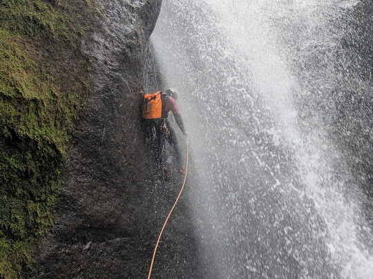 Drops Canyoning-Bajos del Toro必去景点