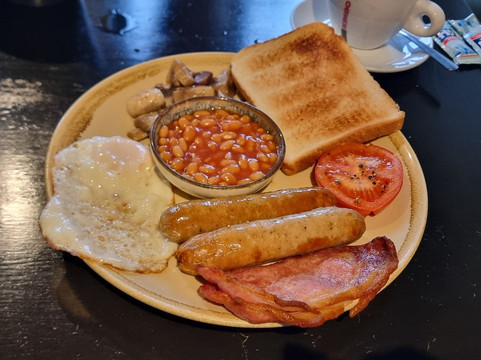 哈顿猎鹰旅馆主图