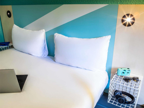 马恩河谷宜必思快捷谢勒酒店