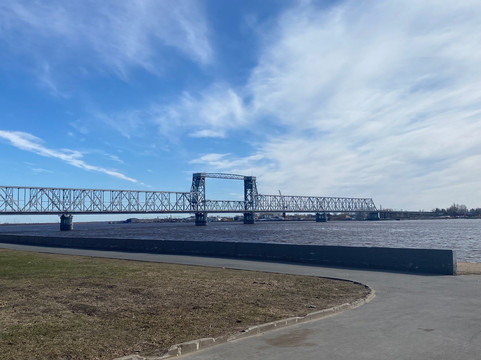 Severodvinskiy Bridge-阿尔汉格尔斯克必去景点