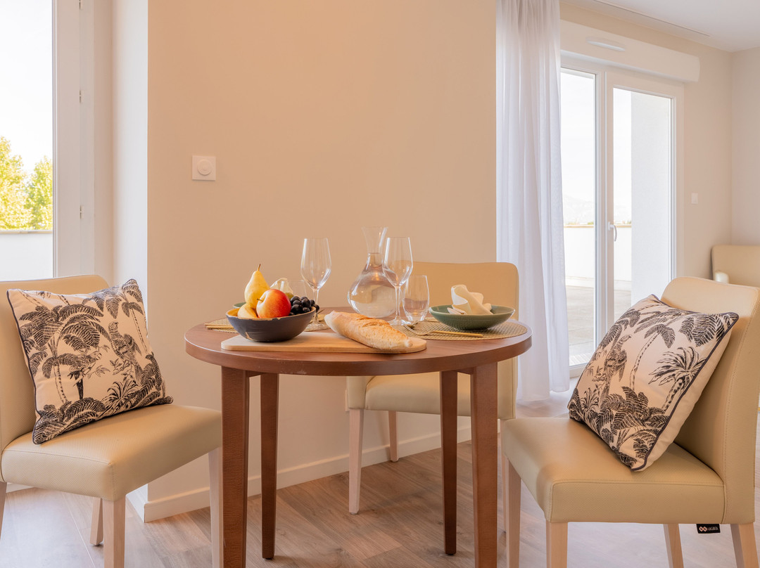 Quality Aparthotel  Grenoble Sud