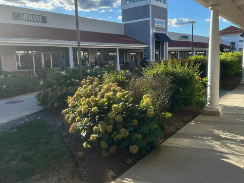 伦瑟母时尚购物名品折扣村-伦瑟姆必去景点