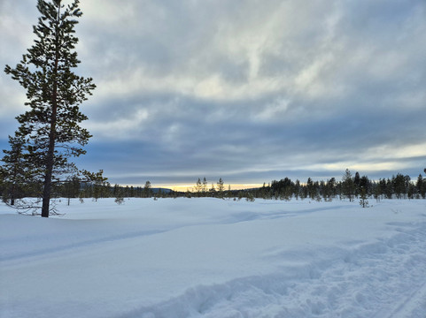 伊纳里远足之旅-伊纳里必去景点