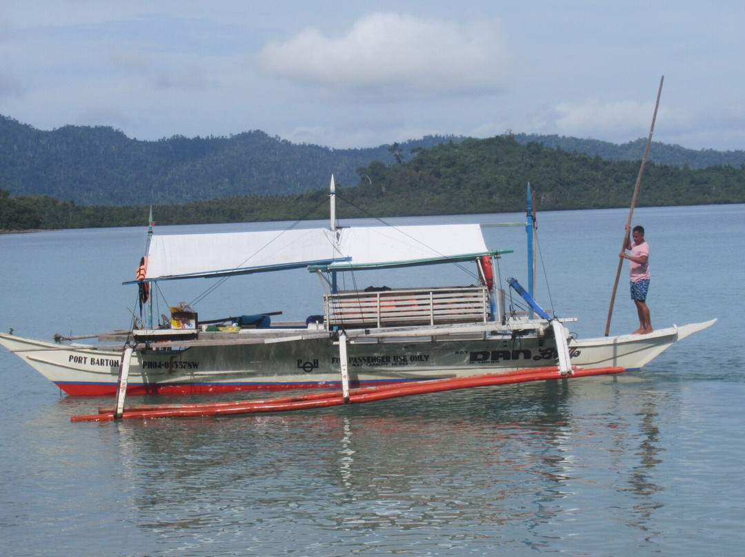 White Beach-巴顿港必去景点