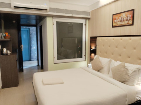 帕克精华酒店主图