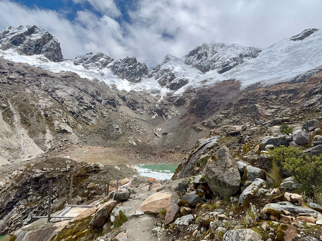 Laguna Rocutuyoc-瓦拉斯必去景点