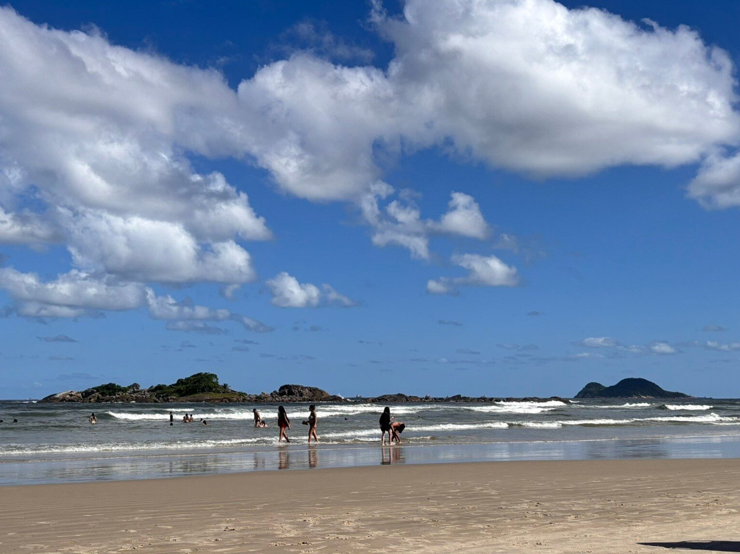 Praia de Pitangueiras-瓜鲁雅必去景点