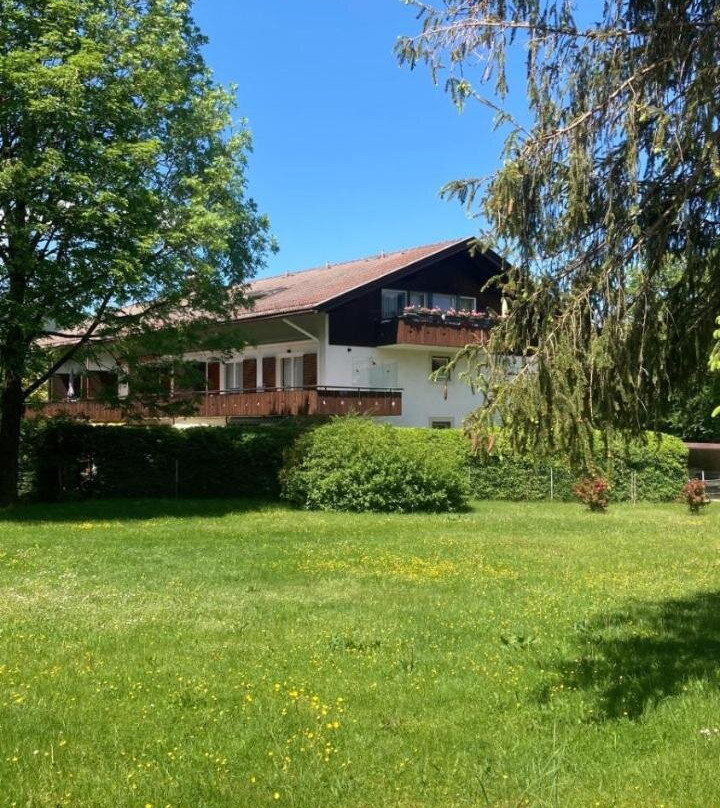 Weissach Apartments