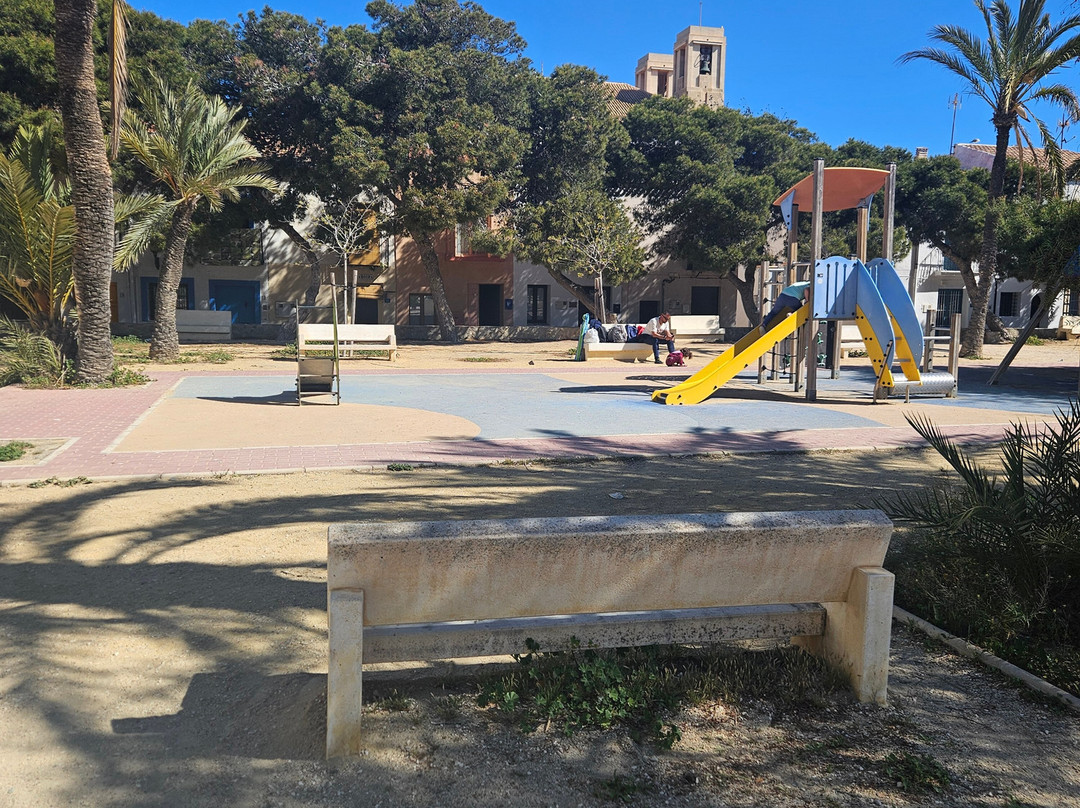 塔巴尔卡岛-圣波拉必去景点