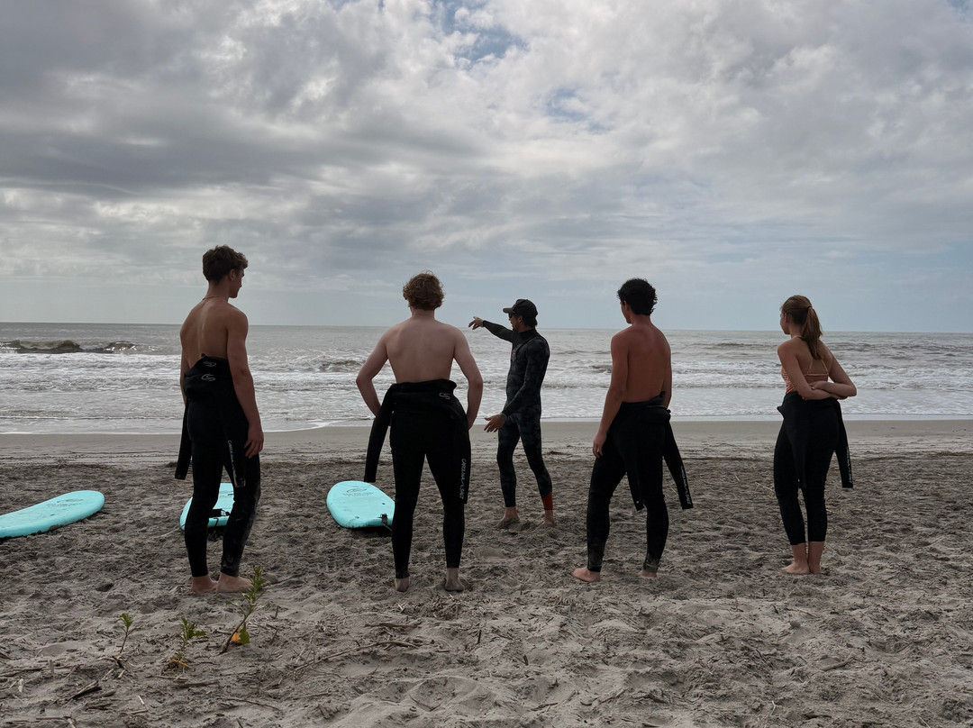 Carolina Salt Surf Lessons-福利比奇必去景点
