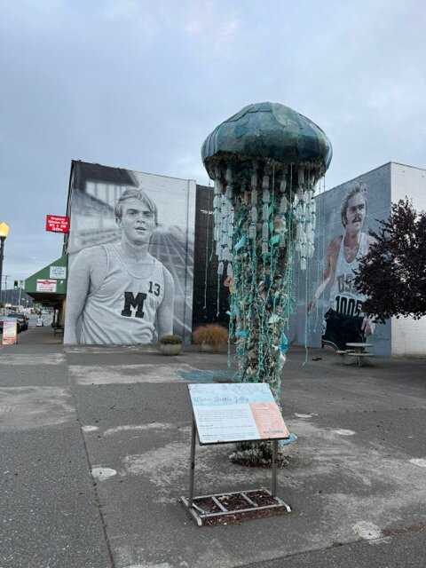 Steve Prefontaine Murals-库斯贝必去景点