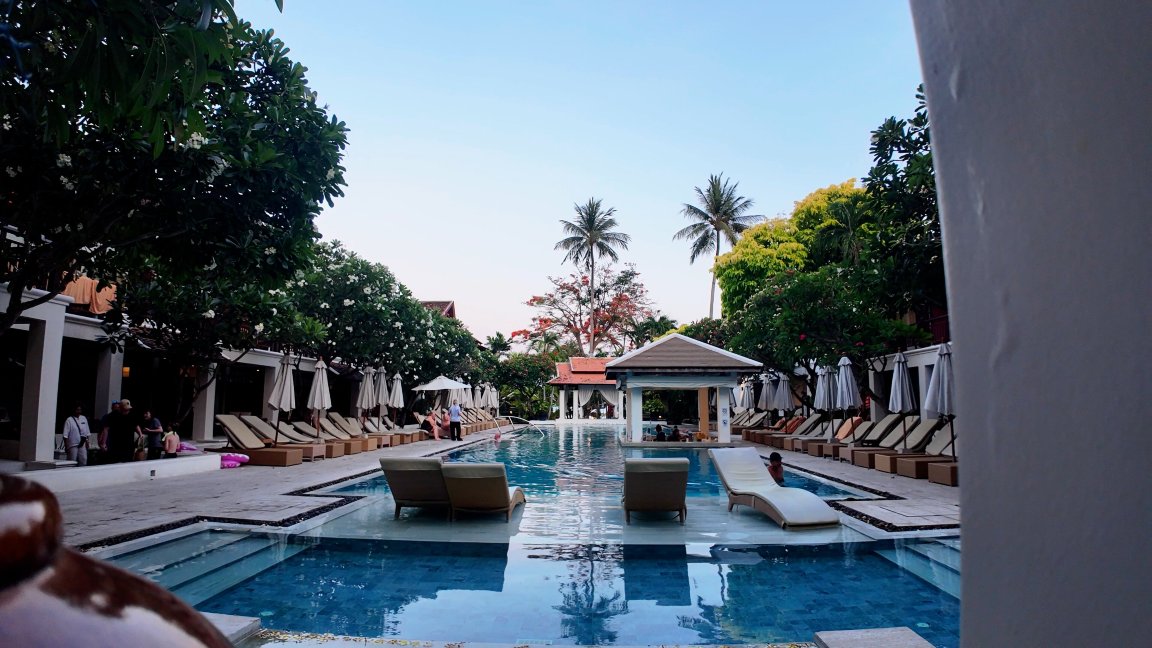 查汶丽晶海滩度假村-泳池