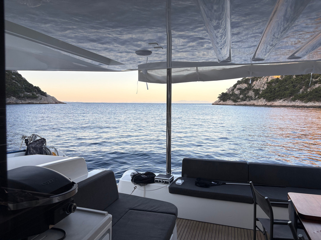 Luxury Sailing-特罗吉尔必去景点
