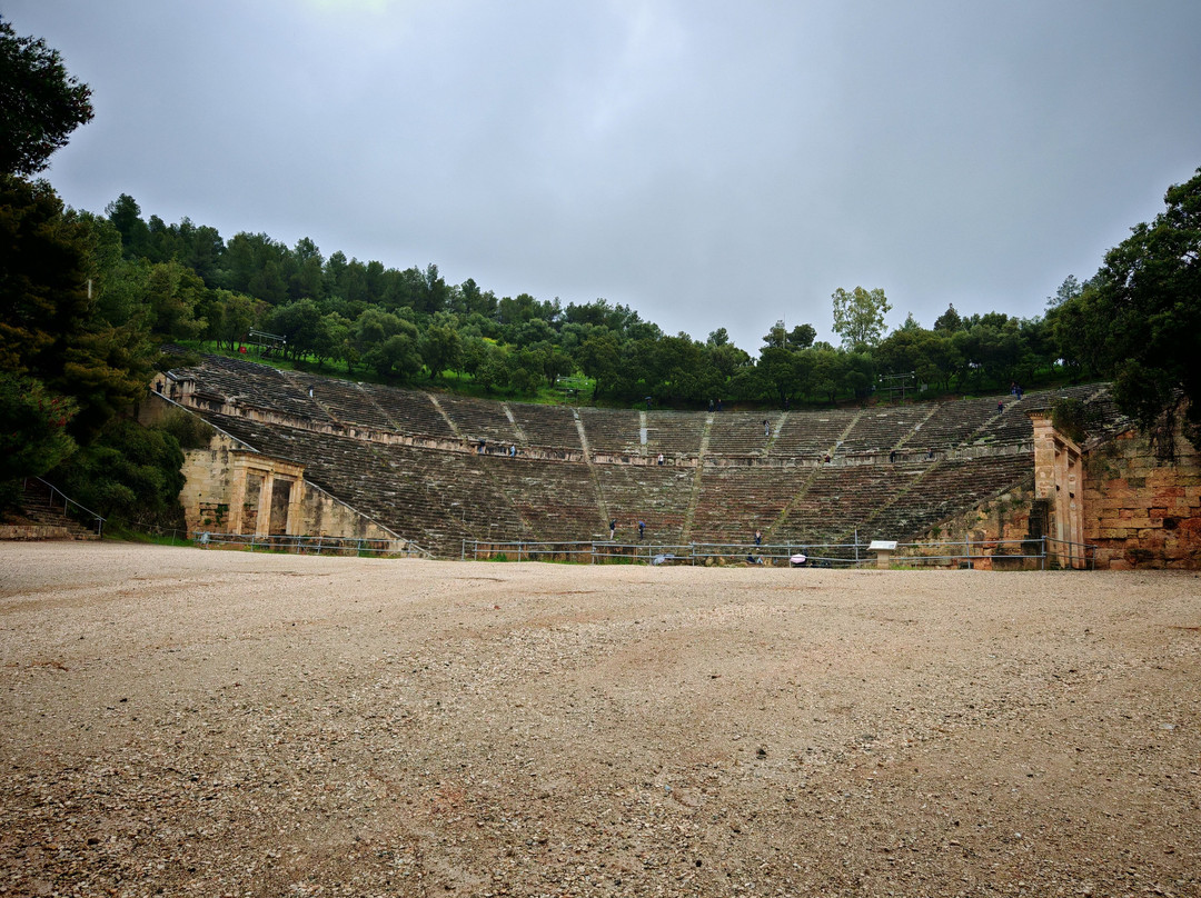 The Ancient Theatre of Epidaurus-埃皮达鲁斯必去景点